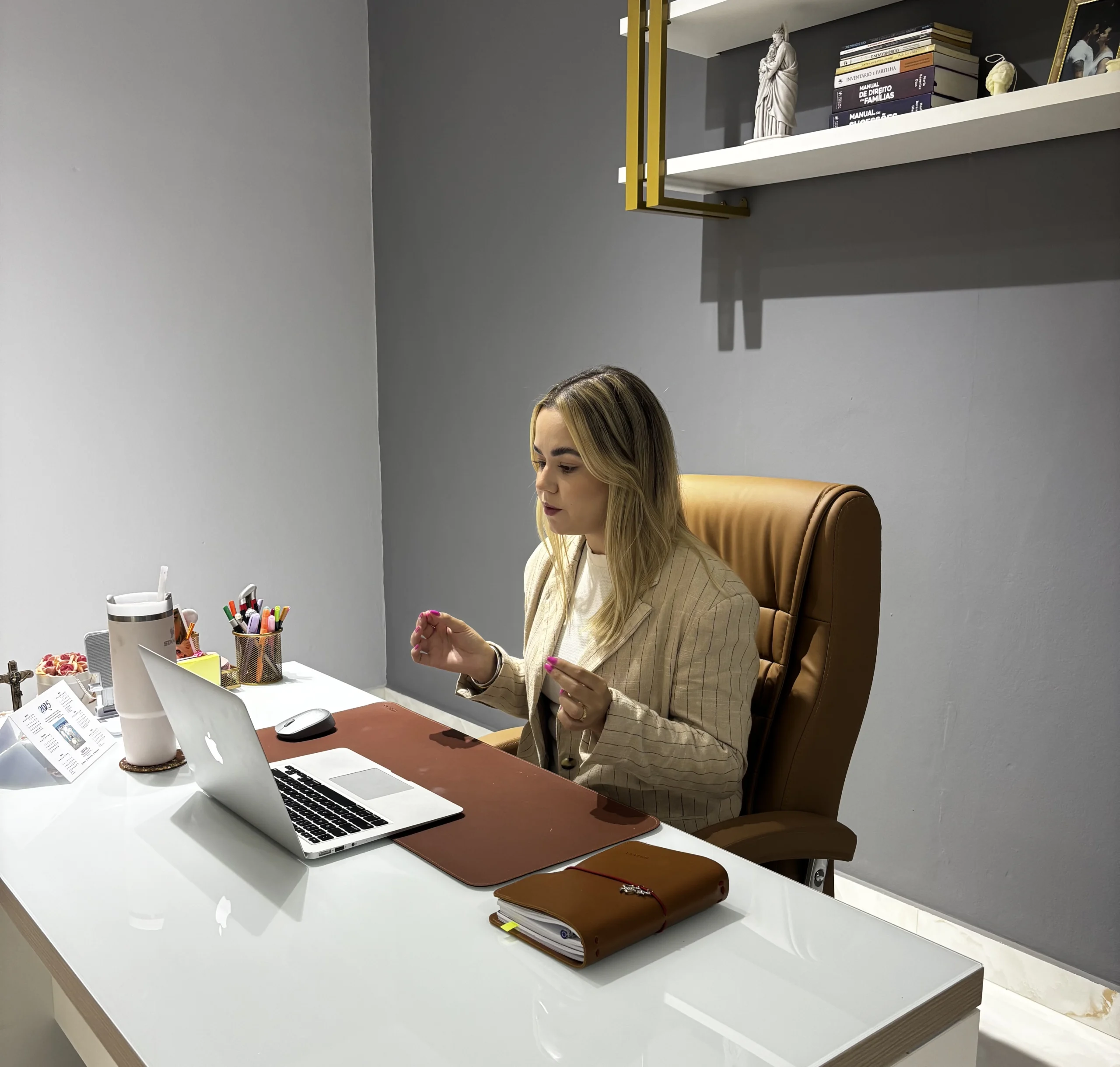 ATENDIMENTO ONLINE NO CONFORTO DA SUA CASA (1).psd